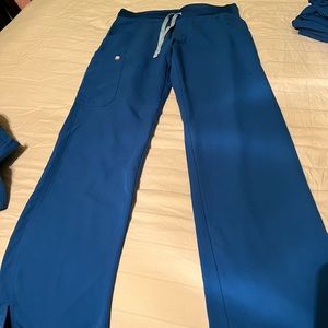 Figs Cargo scrub pants